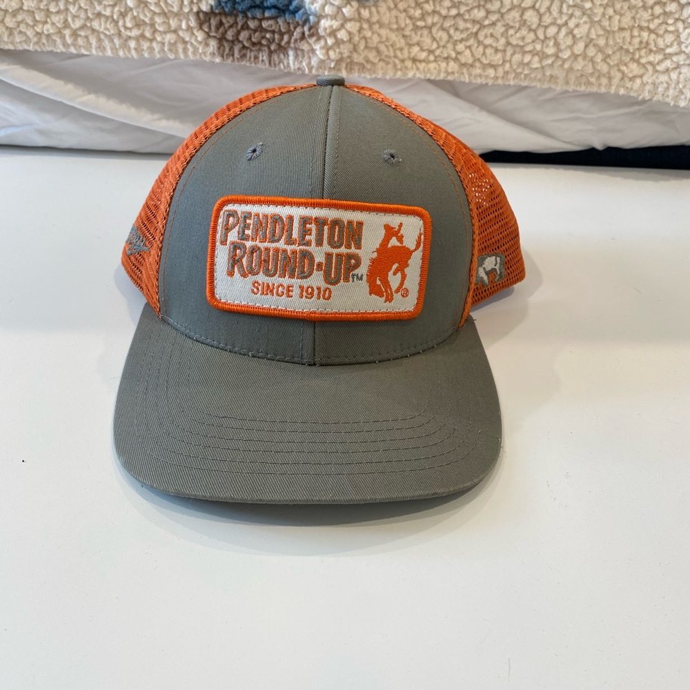 Pendleton round up hat